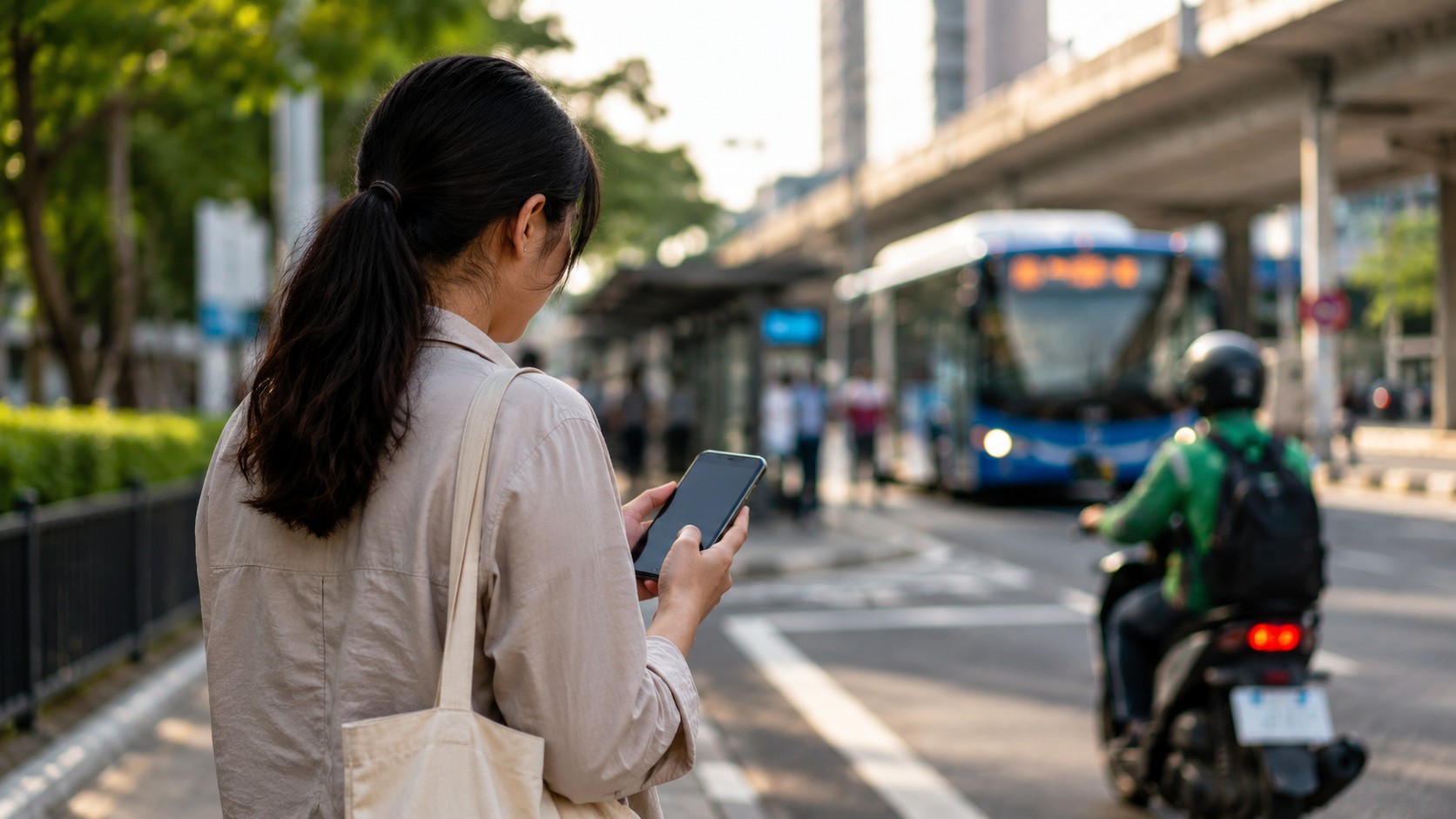 Ongkos Naik, Konsumen Mulai Ubah Cara Pakai Transportasi Online