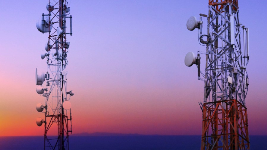 Dua Frekuensi, Dua Fungsi: 700 MHz dan 2,6 GHz Bukan Pengganti Satu Sama Lain