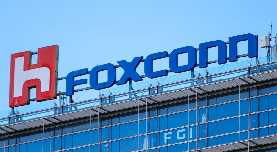 Pendapatan Foxconn Melonjak 54,2 %  Berkat Permintaan AI